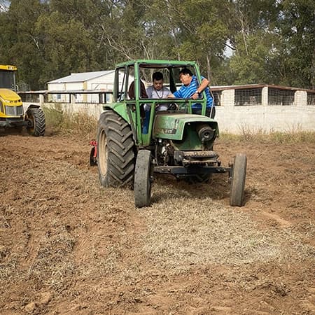 Operación y mantenimiento de Maquinaria Agrícola